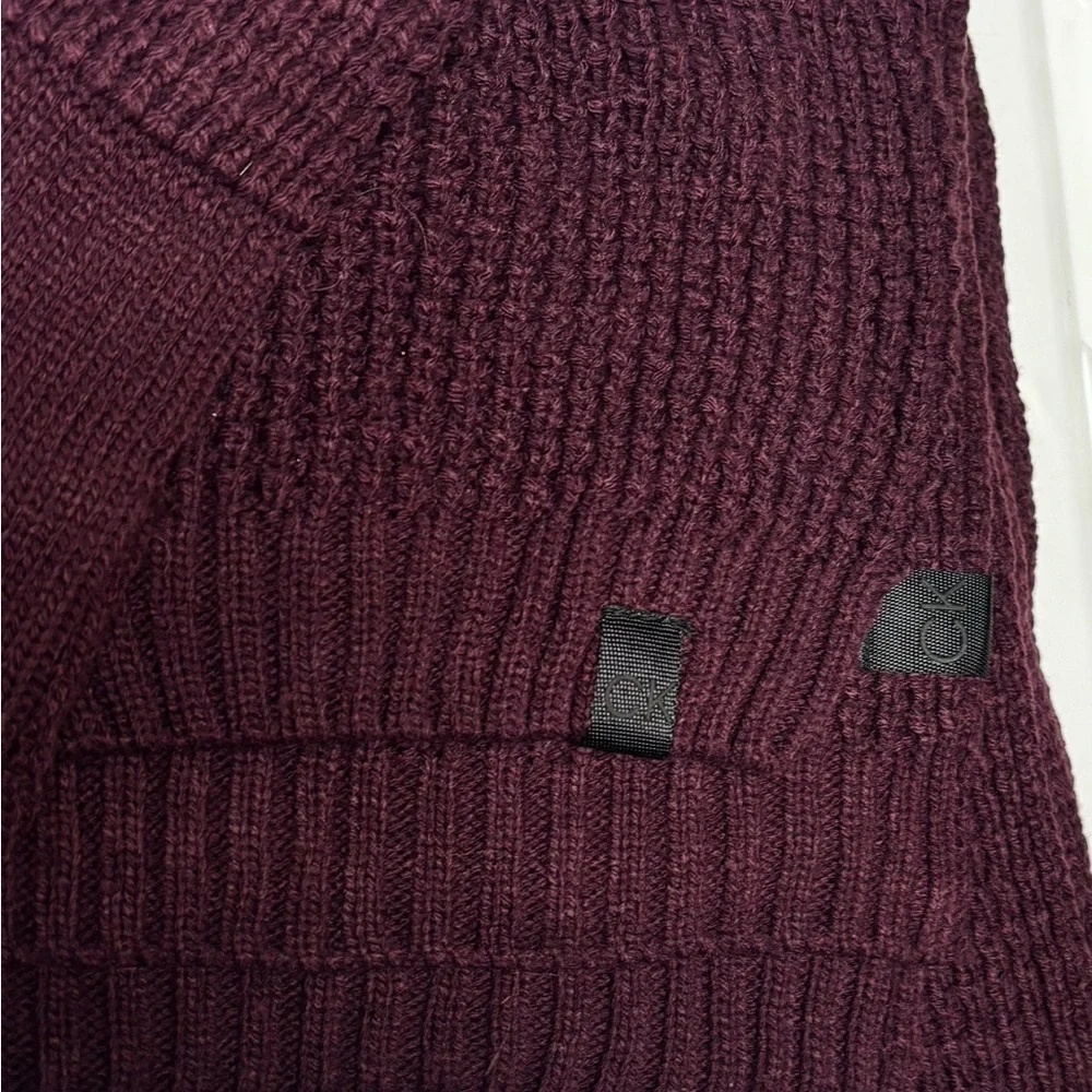 284. Calvin Klein Deep Burgundy Knit Gloves, Hat, Scarf Set NWT